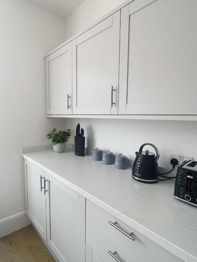 Pearl House - Delightful 3-4 Bedroom Coastal Getaway Holiday home Gorleston-On-Sea